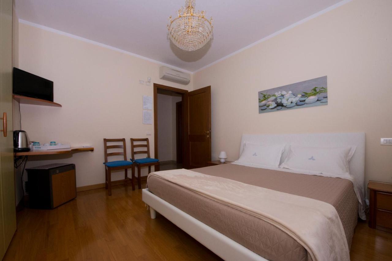 Bed and Breakfast La Casa di Pimpi Desenzano del Garda Esterno foto