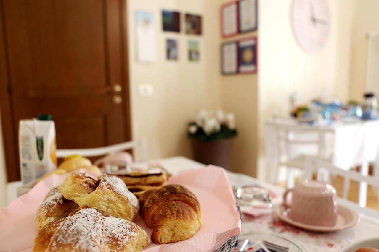 Bed and Breakfast La Casa di Pimpi Desenzano del Garda Esterno foto